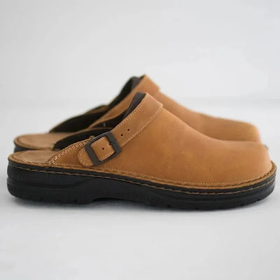 CLOGS | Leather clogs with adjustable strap